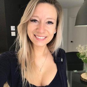 Meet your Posher, Caroline